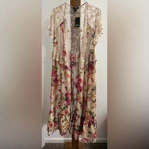Torrid Floral Sheer maxi‎ Kimono